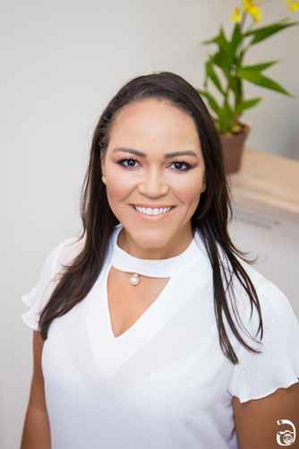 Cassiane Cresencio de Meira Dentista em Ingleses, Norte da Ilha, Florianópolis